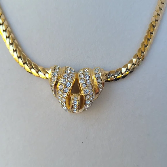 Christian Dior Vintage Heart Pendant Necklace, Gold Plated, Excellent Condition - Picture 2 of 6